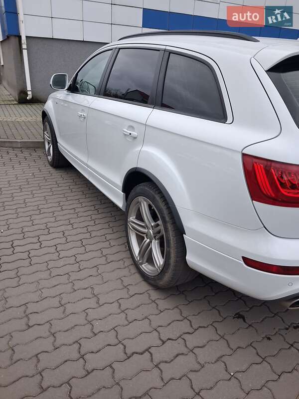 Внедорожник / Кроссовер Audi Q7 2014 в Хмельницком