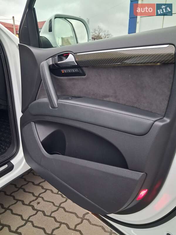 Внедорожник / Кроссовер Audi Q7 2014 в Хмельницком