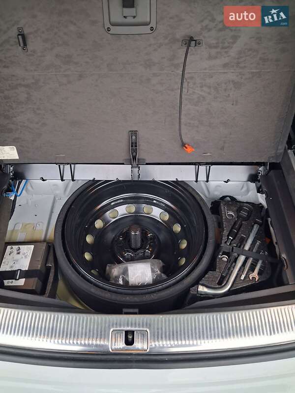 Внедорожник / Кроссовер Audi Q7 2014 в Хмельницком