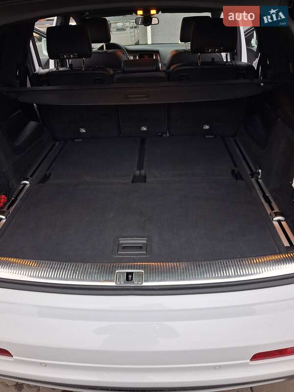 Внедорожник / Кроссовер Audi Q7 2014 в Хмельницком