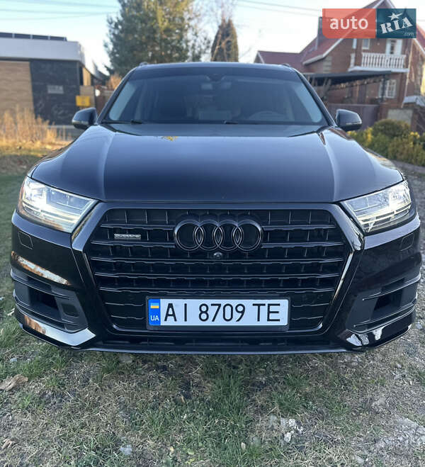 Внедорожник / Кроссовер Audi Q7 2016 в Киеве