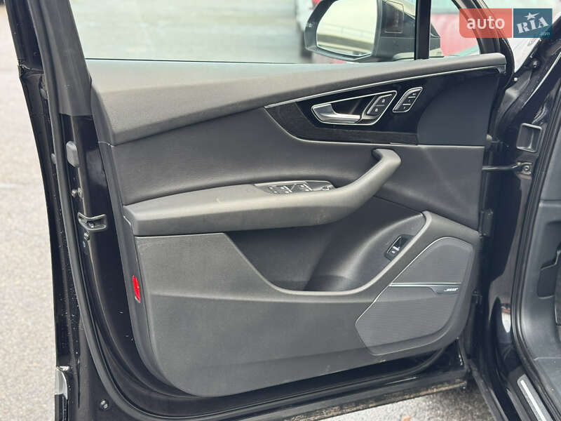 Внедорожник / Кроссовер Audi Q7 2015 в Львове фото 13 Внедорожник / Кроссовер Audi Q7 2015 в Львове