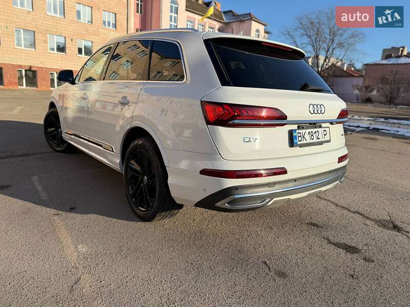 Внедорожник / Кроссовер Audi Q7 2020 в Ровно фото 7 Внедорожник / Кроссовер Audi Q7 2020 в Ровно