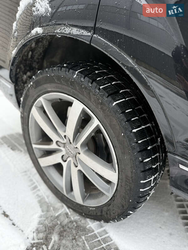 Внедорожник / Кроссовер Audi Q7 2014 в Киеве