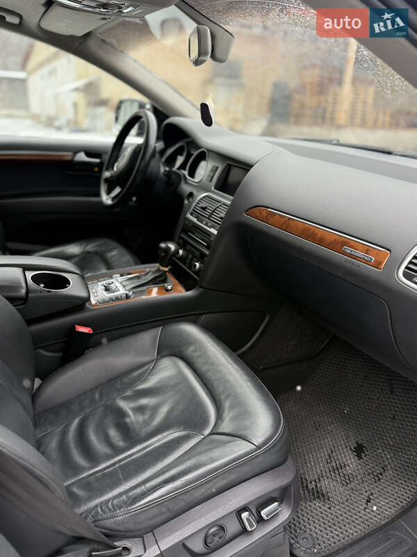 Внедорожник / Кроссовер Audi Q7 2014 в Киеве