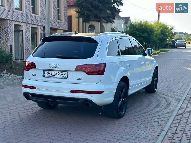 Внедорожник / Кроссовер Audi Q7 2010 в Черновцах
