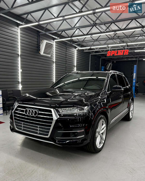 Внедорожник / Кроссовер Audi Q7 2017 в Киеве
