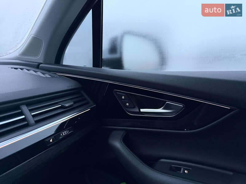 Внедорожник / Кроссовер Audi Q7 2018 в Киеве фото 24 Внедорожник / Кроссовер Audi Q7 2018 в Киеве