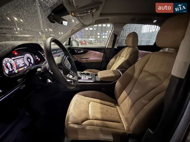 Внедорожник / Кроссовер Audi Q7 2023 в Киеве