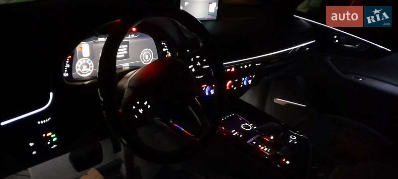 Внедорожник / Кроссовер Audi Q7 2018 в Стрые