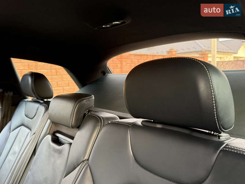 Внедорожник / Кроссовер Audi Q7 2017 в Ровно