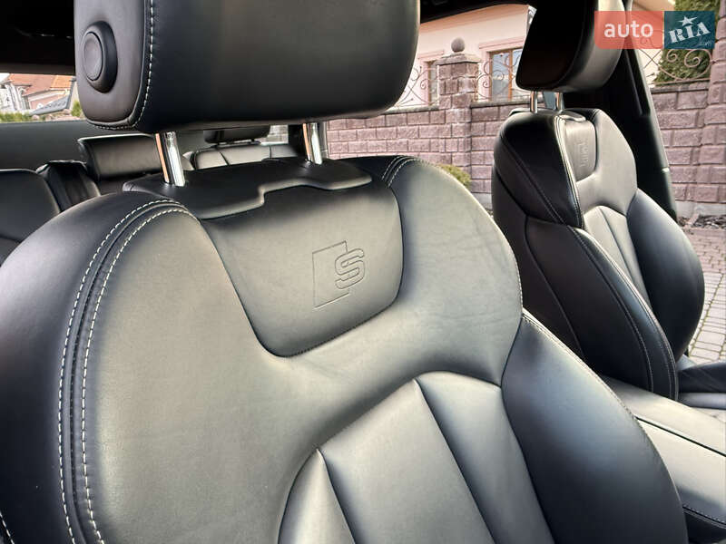 Внедорожник / Кроссовер Audi Q7 2017 в Ровно