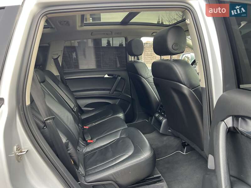Внедорожник / Кроссовер Audi Q7 2011 в Ровно