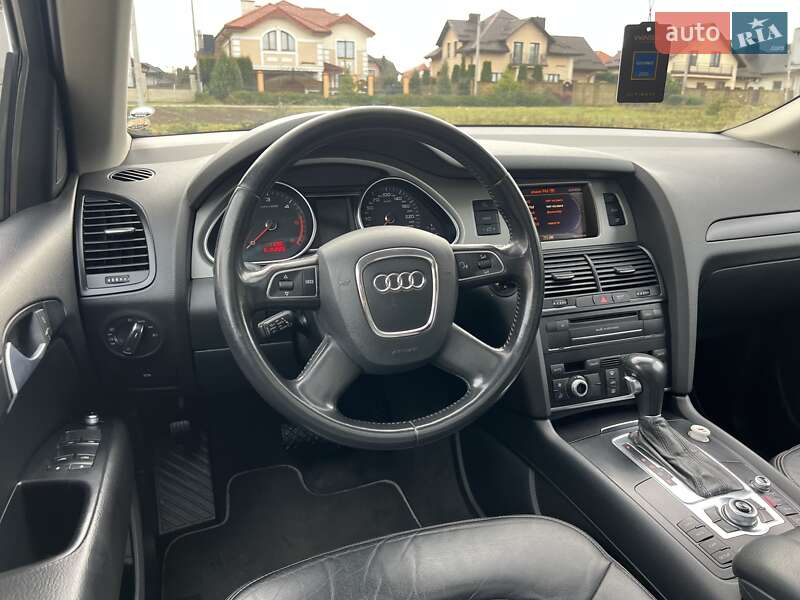 Внедорожник / Кроссовер Audi Q7 2011 в Ровно