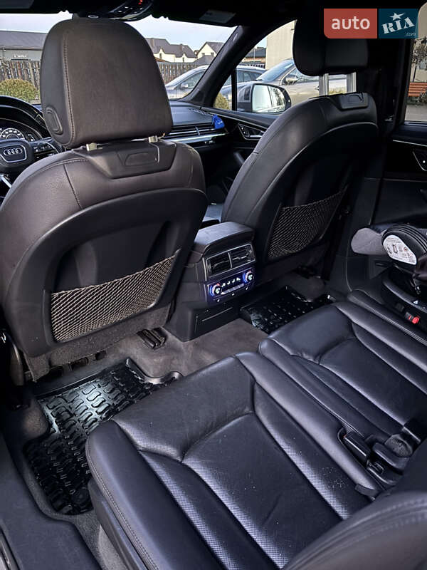 Внедорожник / Кроссовер Audi Q7 2016 в Стрые фото 35 Внедорожник / Кроссовер Audi Q7 2016 в Стрые