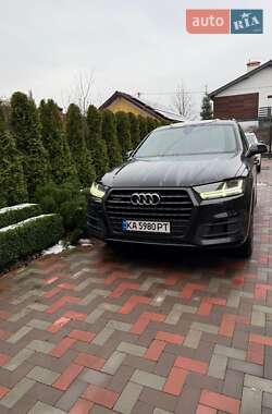 Внедорожник / Кроссовер Audi Q7 2017 в Киеве