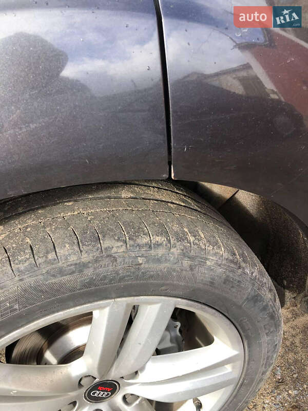 Внедорожник / Кроссовер Audi Q7 2006 в Южном