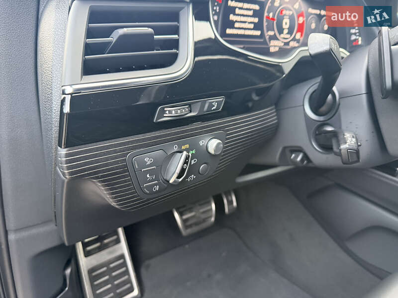 Внедорожник / Кроссовер Audi Q7 2017 в Львове