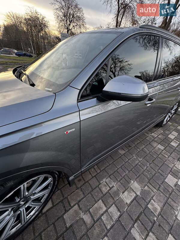 Внедорожник / Кроссовер Audi Q7 2017 в Львове