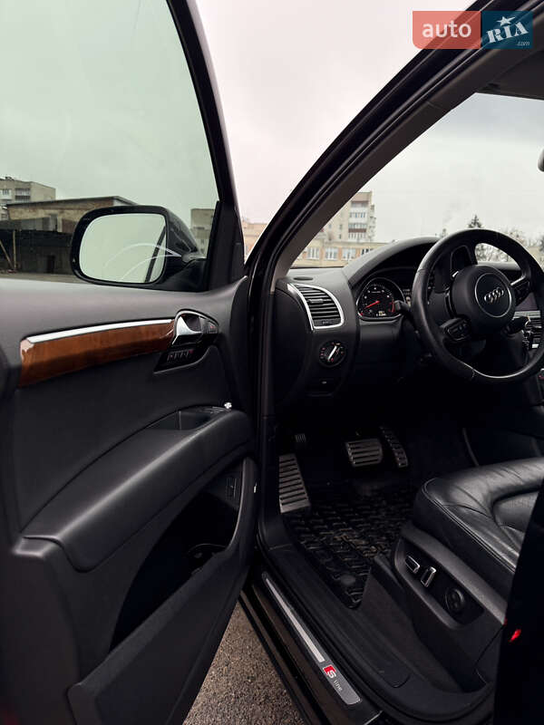 Внедорожник / Кроссовер Audi Q7 2012 в Владимире