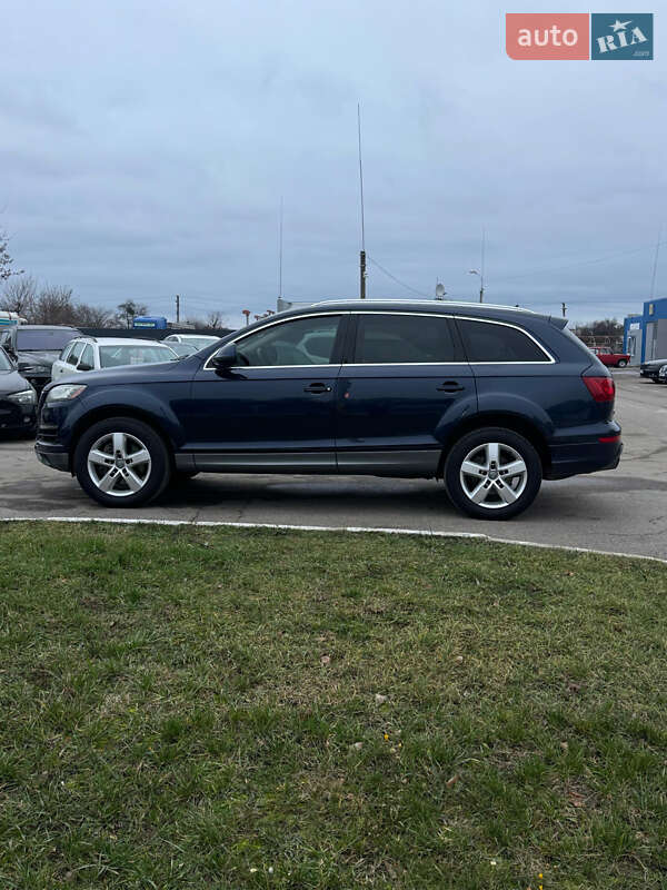 Внедорожник / Кроссовер Audi Q7 2013 в Каменке