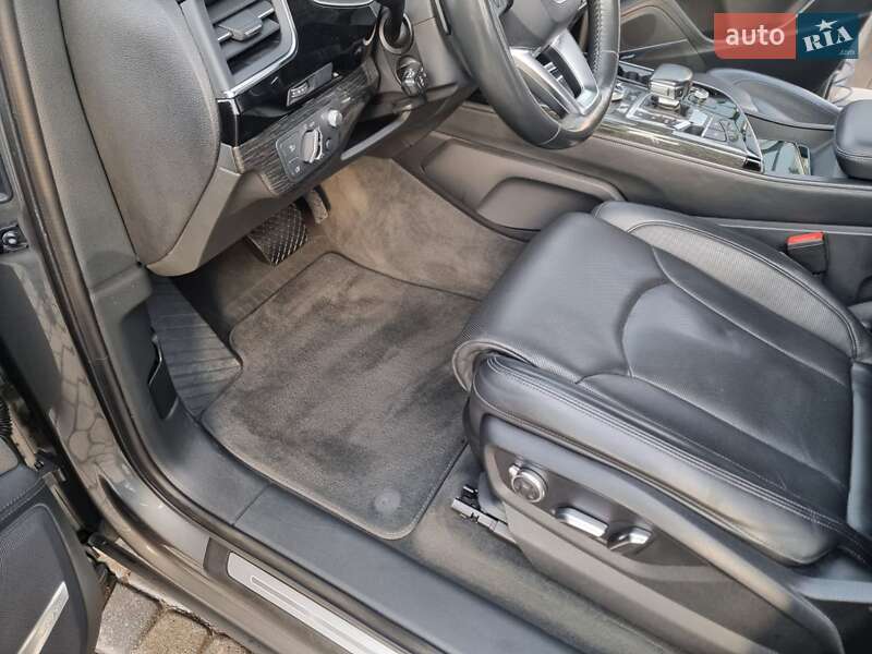 Внедорожник / Кроссовер Audi Q7 2018 в Мукачево фото 45 Внедорожник / Кроссовер Audi Q7 2018 в Мукачево