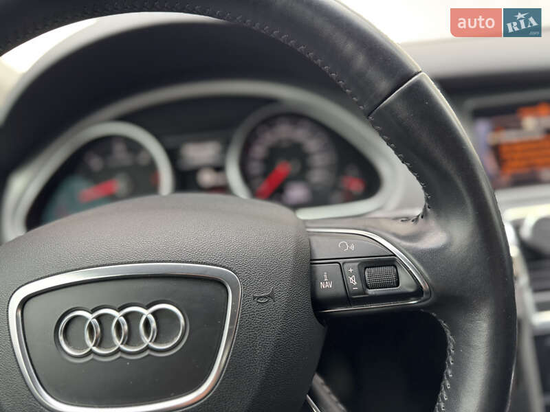 Внедорожник / Кроссовер Audi Q7 2013 в Сарнах фото 31 Внедорожник / Кроссовер Audi Q7 2013 в Сарнах