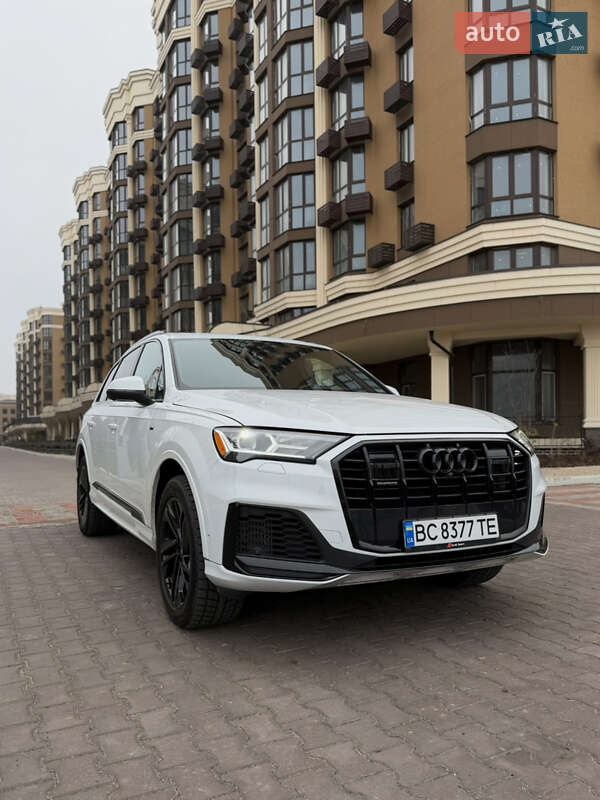 Внедорожник / Кроссовер Audi Q7 2021 в Киеве фото 3 Внедорожник / Кроссовер Audi Q7 2021 в Киеве