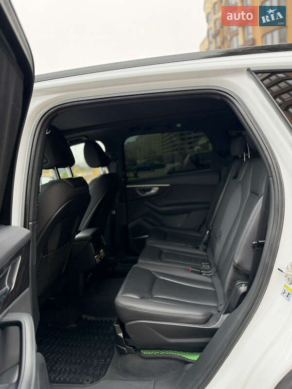 Внедорожник / Кроссовер Audi Q7 2021 в Киеве фото 13 Внедорожник / Кроссовер Audi Q7 2021 в Киеве