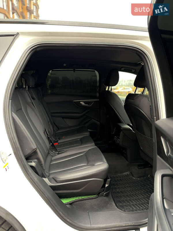 Внедорожник / Кроссовер Audi Q7 2021 в Киеве фото 16 Внедорожник / Кроссовер Audi Q7 2021 в Киеве