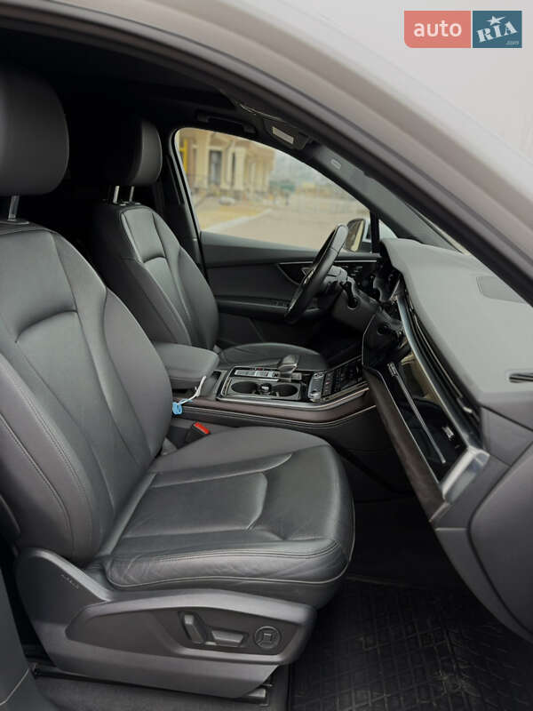 Внедорожник / Кроссовер Audi Q7 2021 в Киеве фото 20 Внедорожник / Кроссовер Audi Q7 2021 в Киеве
