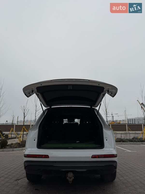 Внедорожник / Кроссовер Audi Q7 2021 в Киеве фото 30 Внедорожник / Кроссовер Audi Q7 2021 в Киеве