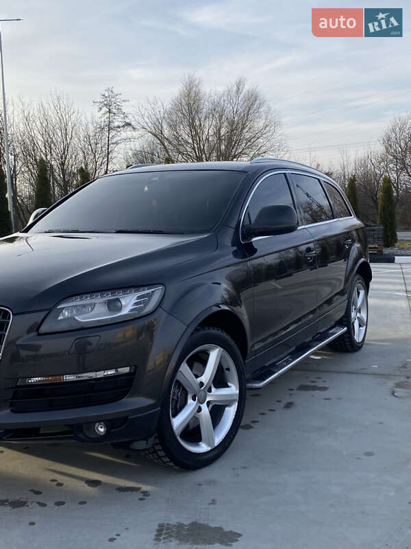 Внедорожник / Кроссовер Audi Q7 2008 в Звягеле