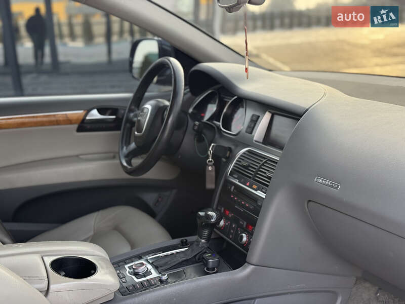 Внедорожник / Кроссовер Audi Q7 2008 в Звягеле