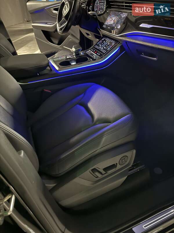 Внедорожник / Кроссовер Audi Q7 2019 в Львове