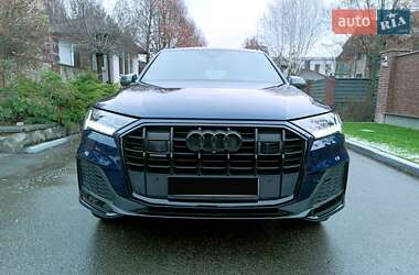 Внедорожник / Кроссовер Audi Q7 2022 в Киеве