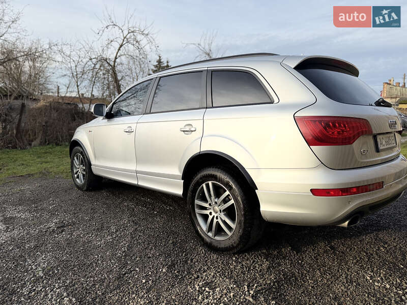 Внедорожник / Кроссовер Audi Q7 2012 в Владимире