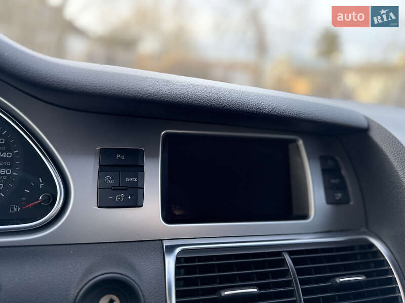 Внедорожник / Кроссовер Audi Q7 2012 в Владимире