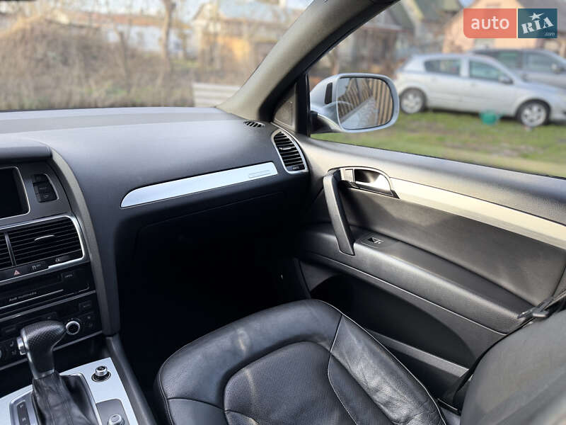 Внедорожник / Кроссовер Audi Q7 2012 в Владимире