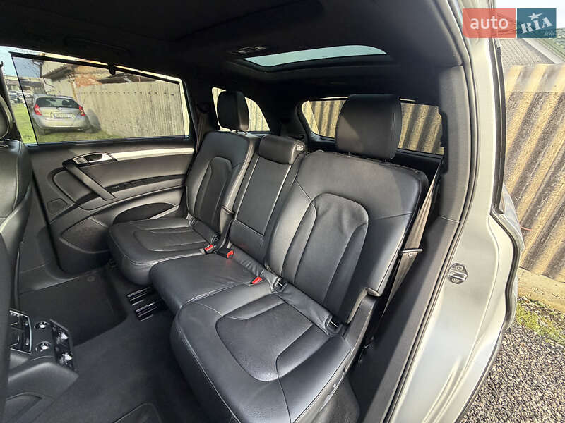 Внедорожник / Кроссовер Audi Q7 2012 в Владимире