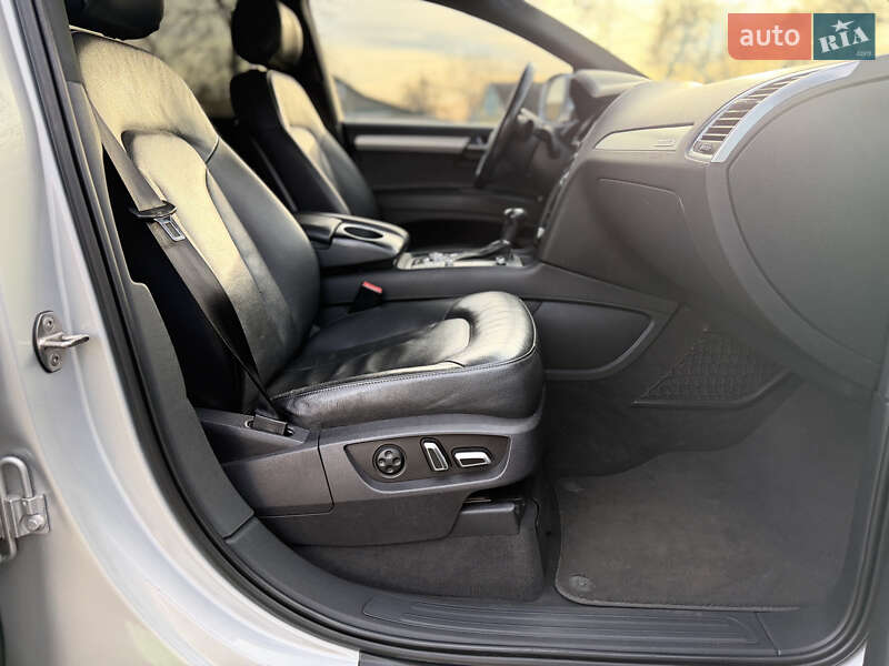 Внедорожник / Кроссовер Audi Q7 2012 в Владимире