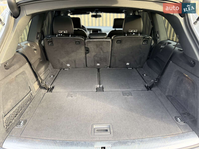 Внедорожник / Кроссовер Audi Q7 2012 в Владимире