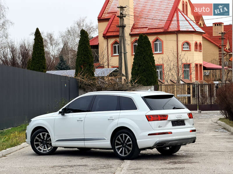 Внедорожник / Кроссовер Audi Q7 2017 в Днепре фото 17 Внедорожник / Кроссовер Audi Q7 2017 в Днепре