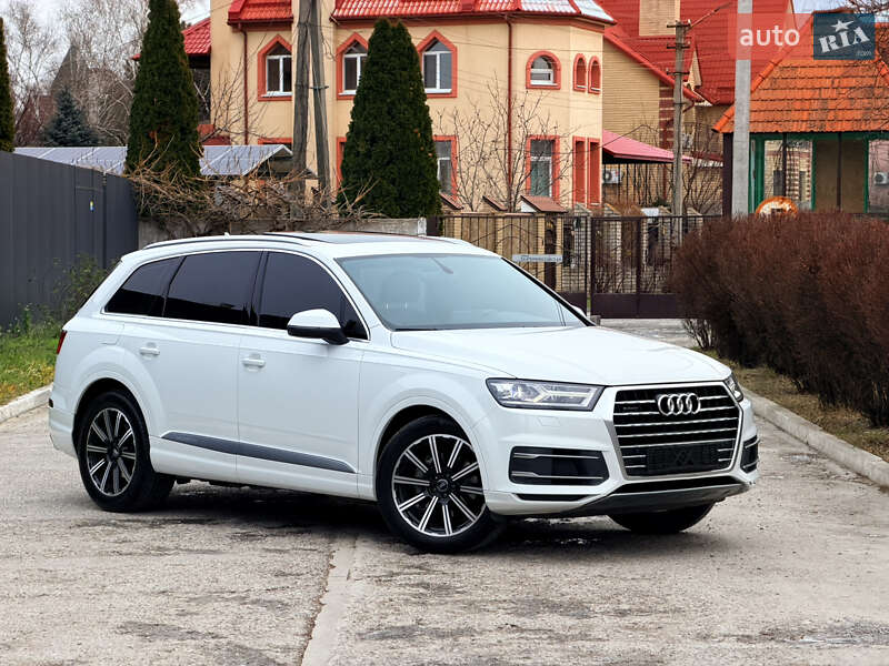 Внедорожник / Кроссовер Audi Q7 2017 в Днепре фото 21 Внедорожник / Кроссовер Audi Q7 2017 в Днепре