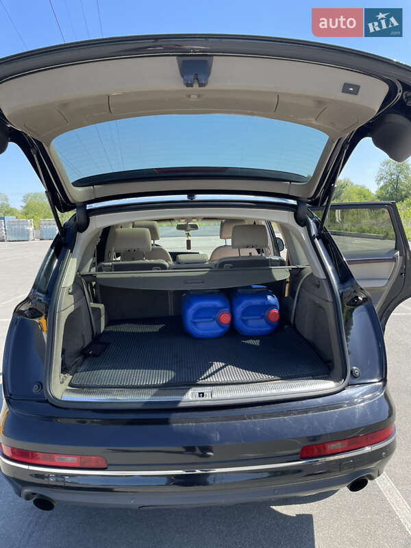 Внедорожник / Кроссовер Audi Q7 2010 в Ирпене