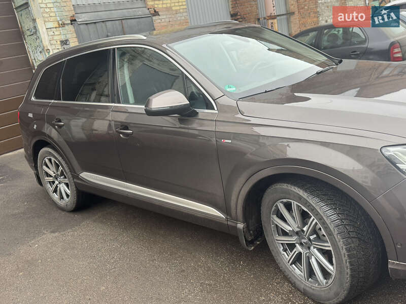 Внедорожник / Кроссовер Audi Q7 2017 в Полтаве фото 3 Внедорожник / Кроссовер Audi Q7 2017 в Полтаве