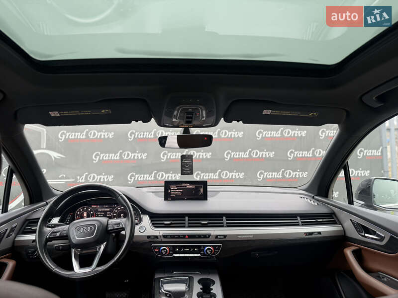 Внедорожник / Кроссовер Audi Q7 2016 в Каменец-Подольском