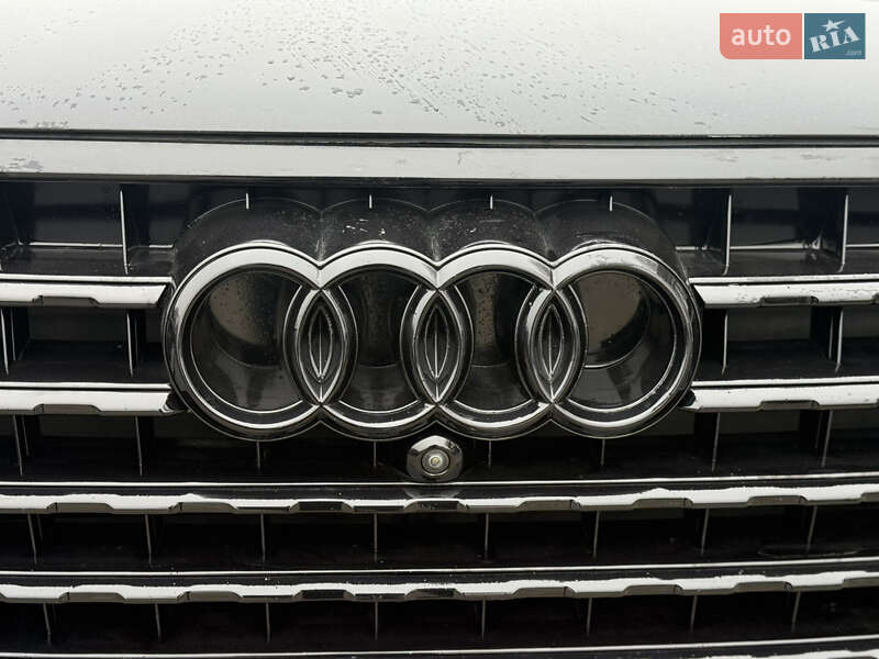 Внедорожник / Кроссовер Audi Q7 2016 в Каменец-Подольском