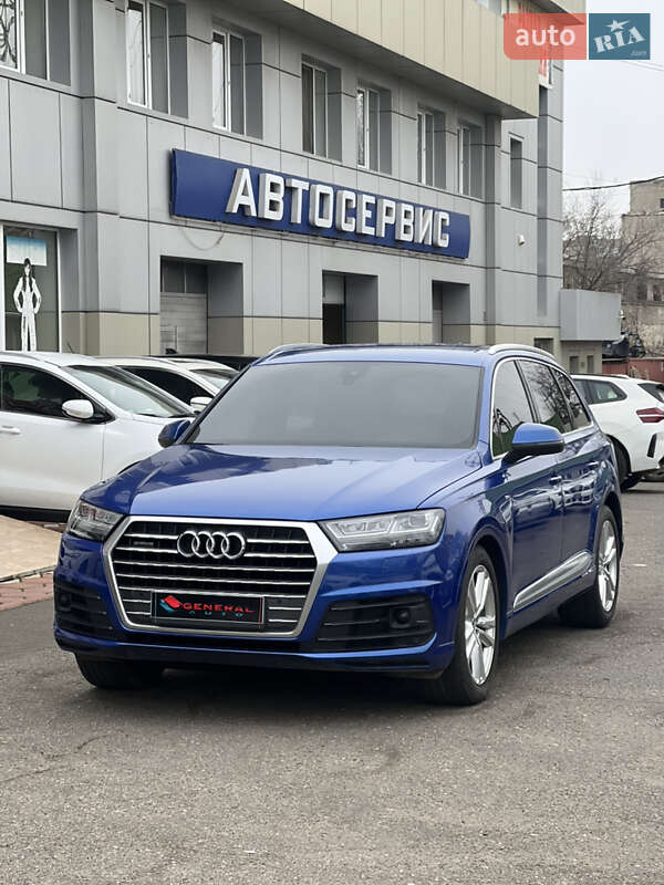 Позашляховик / Кросовер Audi Q7 2016 в Одесі