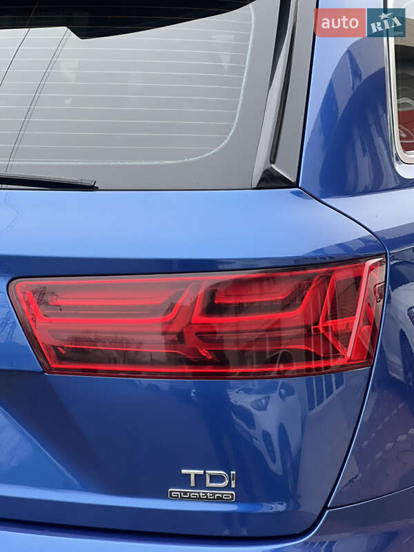 Позашляховик / Кросовер Audi Q7 2016 в Одесі